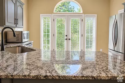 13 La Montagne Ln, Sandy, UT 84092 - Photo 23