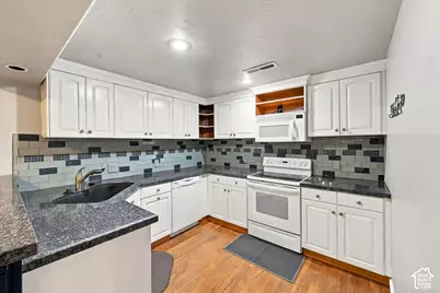 12171 S Margaret Rose Dr, Riverton, UT 84065 - Photo 29