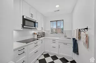 450 E 100 S, Salt Lake City, UT 84111 - Photo 13