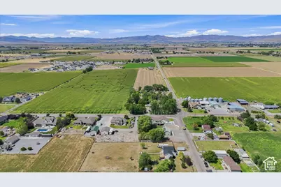 4325 W 9600 N, Elwood, UT 84337 - Photo 39