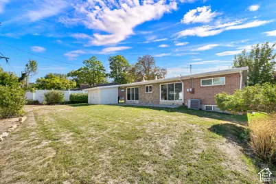 4193 S 1865 E, Holladay, UT 84124 - Photo 37