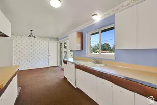 4193 S 1865 E, Holladay, UT 84124 - Photo 15