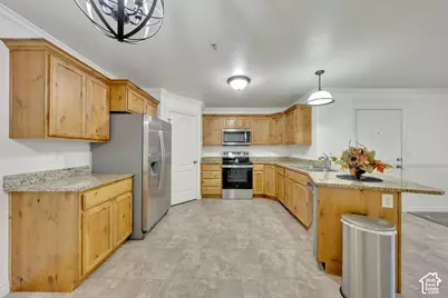684 S 2150 W #204, Pleasant Grove, UT 84062 - Photo 5