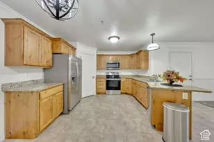 684 S 2150 W, Pleasant Grove, UT 84062 - Photo 5