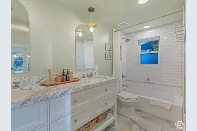 2938 S Hudson Cir E, Salt Lake City, UT 84106 - Photo 11