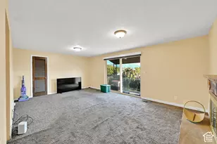 2261 W Ledgewood Dr, Taylorsville, UT 84129 - Photo 5