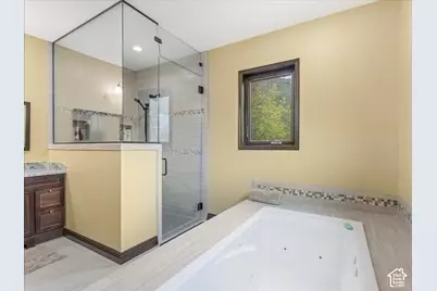 422 S Maryfield Dr, Salt Lake City, UT 84108 - Photo 21