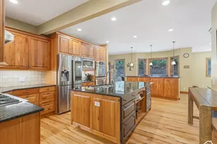 422 S Maryfield Dr, Salt Lake City, UT 84108 - Photo 7