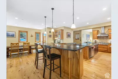 422 S Maryfield Dr, Salt Lake City, UT 84108 - Photo 7