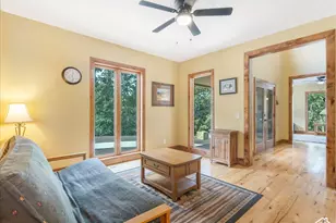 422 S Maryfield Dr, Salt Lake City, UT 84108 - Photo 19