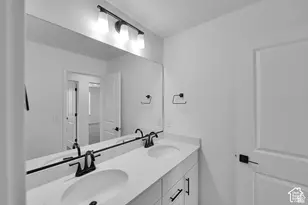 5345 N Horseshoe Way E, Eagle Mountain, UT 84005 - Photo 15