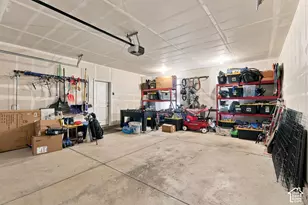 10499 S Liv Way, South Jordan, UT 84009 - Photo 33