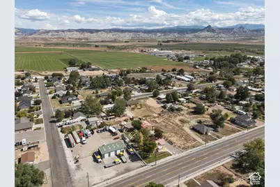 320 N Main, Aurora, UT 84620 - Photo 63