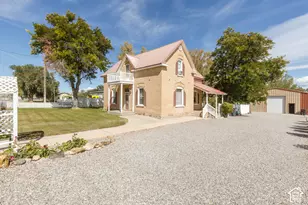320 N Main, Aurora, UT 84620 - Photo 7