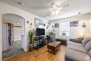 1073 S Navajo St W, Salt Lake City, UT 84104 - Photo 9