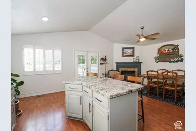 557 E Villager Ln, Midvale, UT 84047 - Photo 31