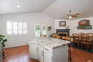 557 E Villager Ln, Midvale, UT 84047 - Photo 31