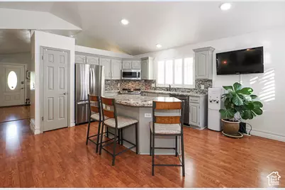 557 E Villager Ln, Midvale, UT 84047 - Photo 29