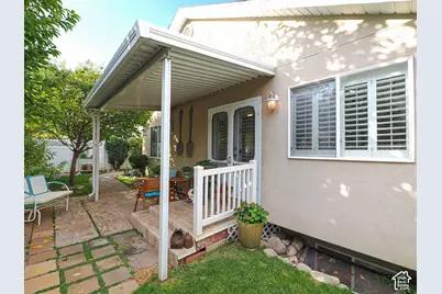 557 E Villager Ln, Midvale, UT 84047 - Photo 7