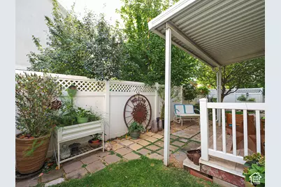 557 E Villager Ln, Midvale, UT 84047 - Photo 13