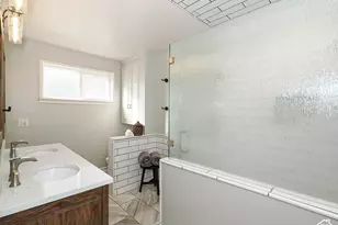 557 E Villager Ln, Midvale, UT 84047 - Photo 43