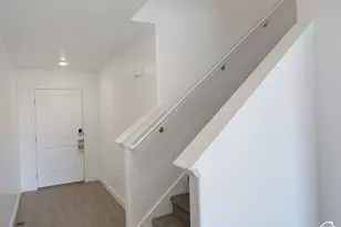 924 E Edinburgh Ave, Lehi, UT 84048 - Photo 3