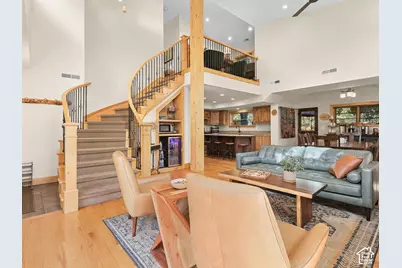2275 E 6200 S, Holladay, UT 84121 - Photo 7