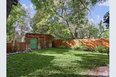 2275 E 6200 S, Holladay, UT 84121 - Photo 101