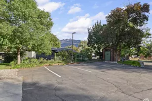 2275 E 6200 S, Holladay, UT 84121 - Photo 83