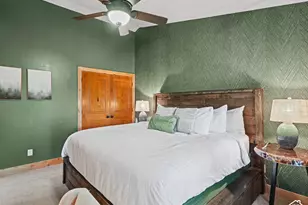 2275 E 6200 S, Holladay, UT 84121 - Photo 43