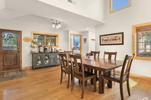 2275 E 6200 S, Holladay, UT 84121 - Photo 19