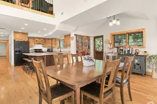 2275 E 6200 S, Holladay, UT 84121 - Photo 13