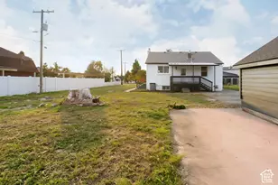 165 S 100 E, Kaysville, UT 84037 - Photo 5