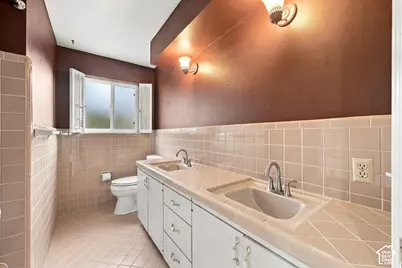 4993 S Regency St, Holladay, UT 84117 - Photo 29