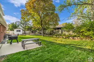 1073 E Pineridge Rd, Sandy, UT 84093 - Photo 27