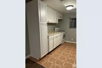 4869 W Coriander Dr, Kearns, UT 84118 - Photo 11