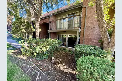 8120 S Cottonwood Hills Cir, Sandy, UT 84094 - Photo 3