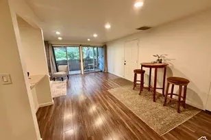 8120 S Cottonwood Hills Circle, Sandy, UT 84094 - Photo 11
