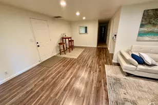 8120 S Cottonwood Hills Circle, Sandy, UT 84094 - Photo 17