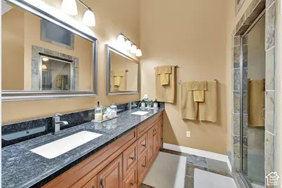 849 Saint Andrews Dr, Syracuse, UT 84075 - Photo 19