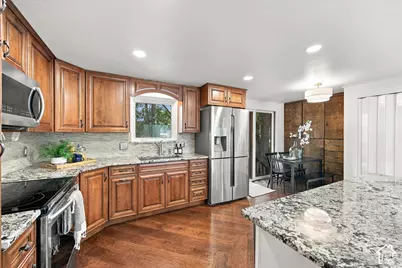 43 W Paula Cir S, Sandy, UT 84070 - Photo 13