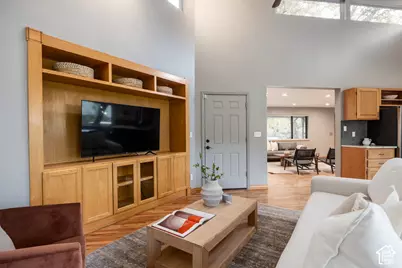 2775 E Loredell Dr, Holladay, UT 84117 - Photo 9