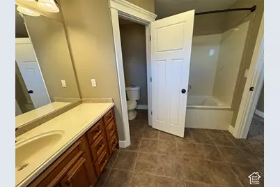304 W 400 S, Hyde Park, UT 84318 - Photo 27