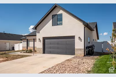1137 N Yucca St, Cedar City, UT 84720 - Photo 5