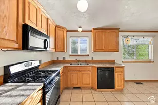3959 S 6900 W, West Valley, UT 84128 - Photo 7