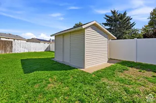 323 E 1375 N, Layton, UT 84041 - Photo 23
