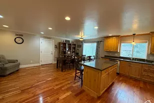 190 N Balsam Wy, Price, UT 84501 - Photo 3