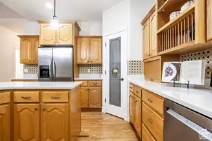 9831 N Oxford Ct, Highland, UT 84003 - Photo 19