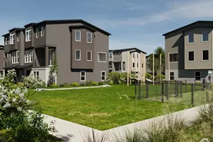 25 E Emerald Ln, Kaysville, UT 84037 - Photo 17