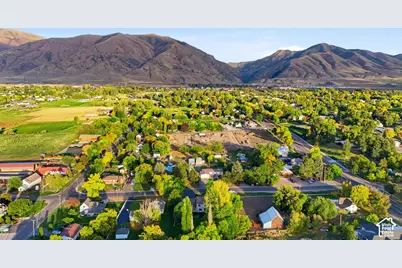 55 N 200 E, Hyrum, UT 84319 - Photo 37